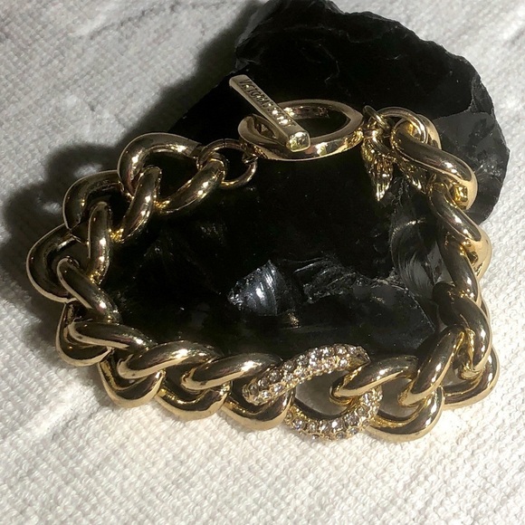 ✨host PICK✨ VICTORIA’ SECRET heavy gold tone chain bracelet - Picture 1 of 5